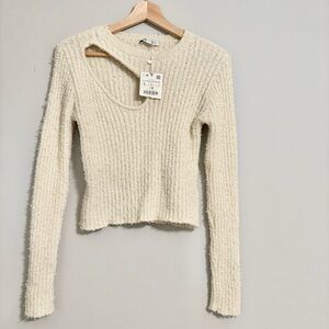 NEW Zara Fuzzy Teddy Cut Out Long Sleeve Cream Cropped Top